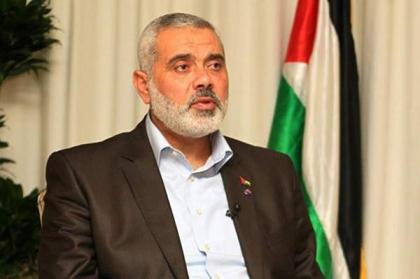 رئیس المکتب السیاسي للحرکة المقاومة الاسلامیة ” حماس “ اسماعیل ھنیة یقدم العزاء للرئیس العراقي في حادث غرق عبارة الموصل