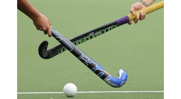 Former hockey captains,Olympians call for change in PHF
