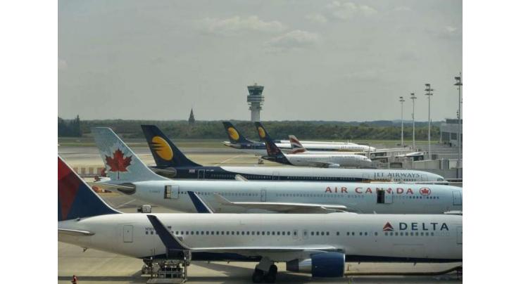 German plane crash lands, disrupts airport traffic
