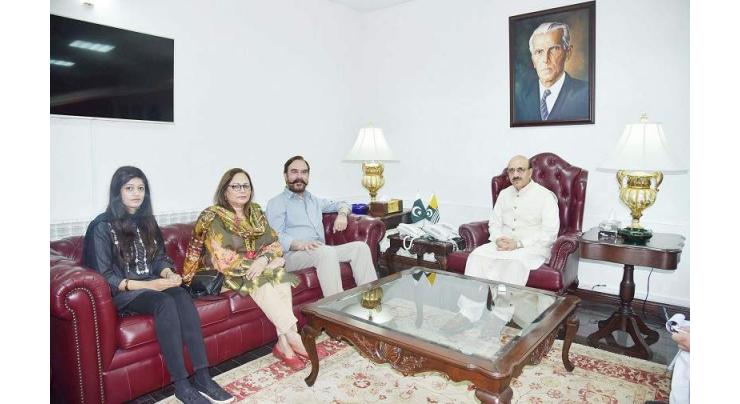 Burney raises issue of repatriation of Pak women stranded in IOK with AJK President