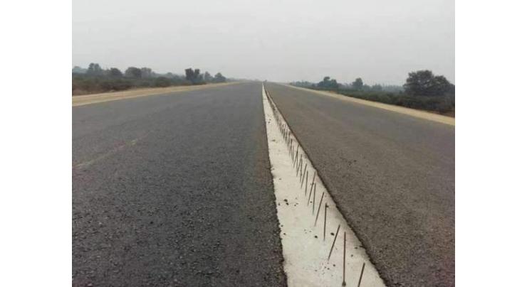 DG Multan Development Authority for completion of Dera Adda road expansion by June
