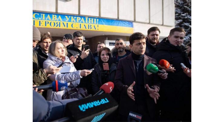 Zelenskiy's Team Gets Over 1,600 Reports of Violations During Ukraine's Runoff Election