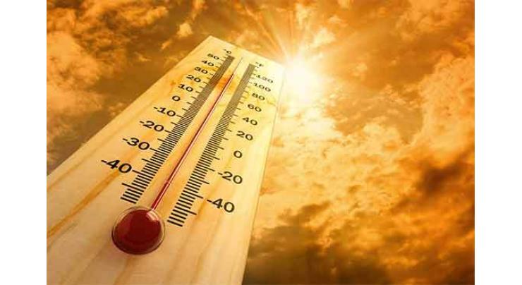 Mercury soars to 44 degrees celsius in Nawabshah
