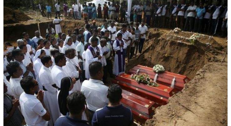 Sri Lanka attacks: Mass funeral on day of mourning