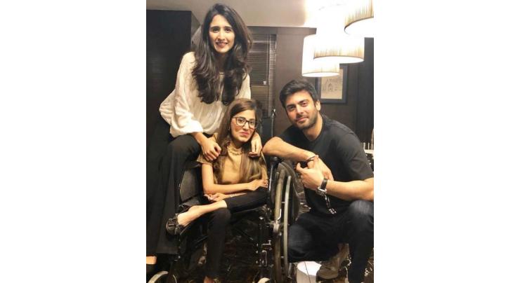 Fawad Khan gives the best birthday surprise to fangirl