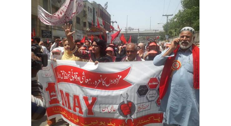 Laborers demand increase in salaries on May Day