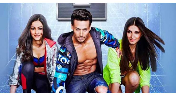 Student of the Year 2 box office day 3: Tiger Shroff's film earns Rs 38.83 cr, actor parties with Tara Sutaria, Ananya Panday