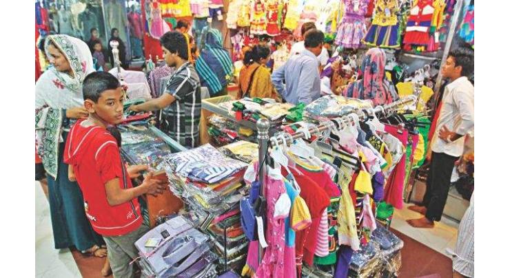 Markets, shopping malls bustling with Eid shoppers in Ramazan

