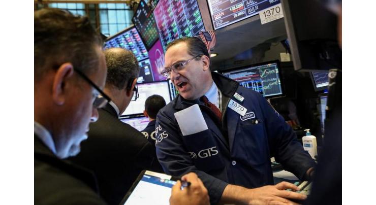 US stocks dip, Qualcomm takes a beating
