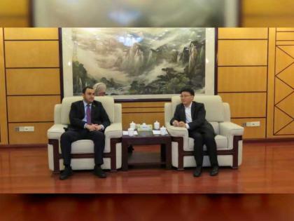 قنصل عام الدولة ومسؤول في&quot;كوانغ دونغ&quot; الصينية يبحثان التعاون