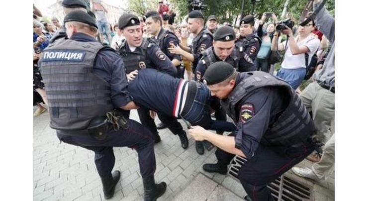 Russian HRC Member Says Police Exceeded Authority Detaining Journalists at Rally in Moscow