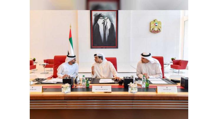 Mansour bin Zayed chairs meeting of Supreme Committee for Abu Dhabi&#039;s Water and Electricity