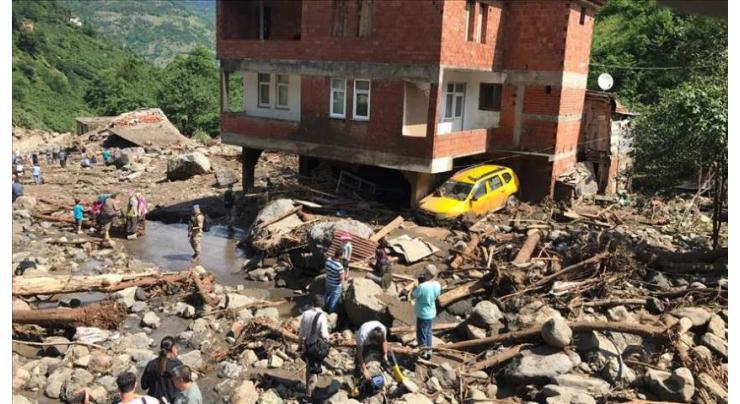 At least 4 die in flood in Turkey's Black Sea
