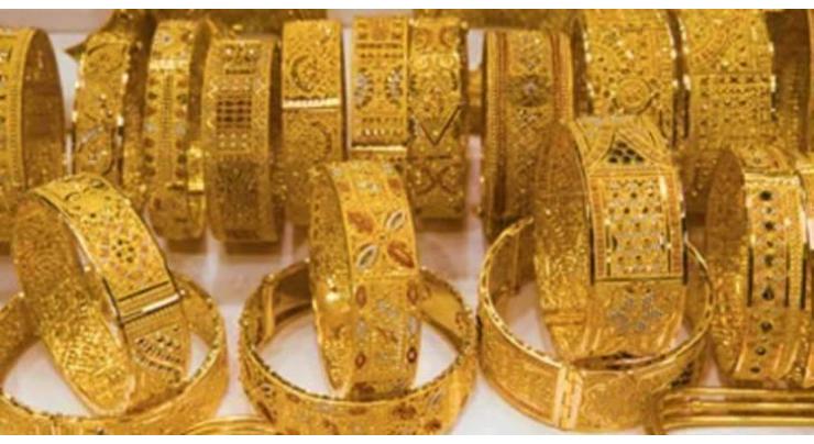 Gold price remains constant, traded at Rs 75,500 per tola
