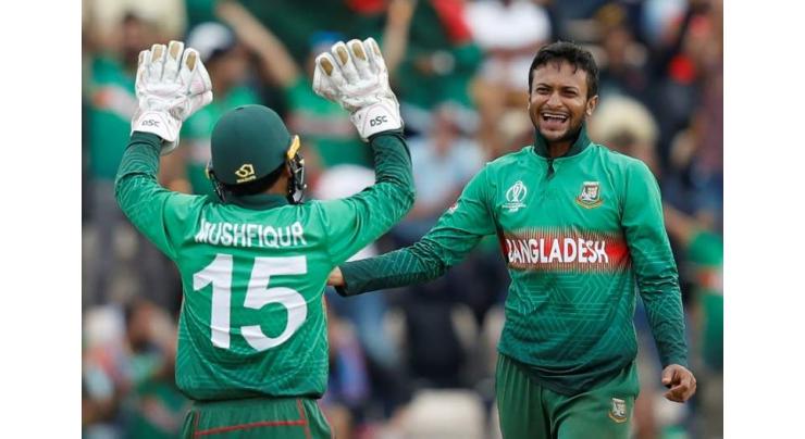 Bangladesh keep semi-final hopes alive with 62-run defeat of Afghanistan

