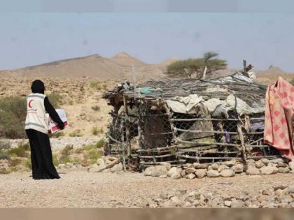 20 ألف أسرة تستفيد من المشروع الإماراتي &quot; كسوة العيد &quot; في المحافظات اليمنية المحررة