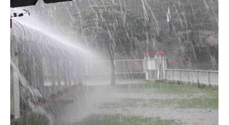 Faisalabad receives heavy rain
