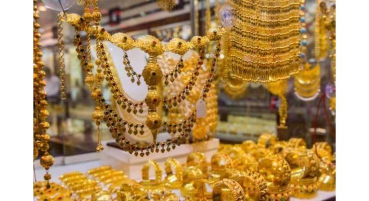 Gold price soars by Rs 1000, traded at Rs 82,600 per tola
