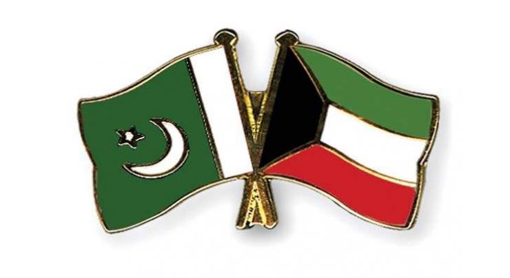 Interior minister, ambassador of Kuwait discuss issue of visas
