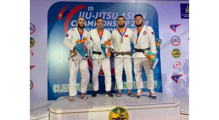 UAE wins gold medal at Men&#039;s under 85kg at 4th Jiu-Jitsu Asian Championship