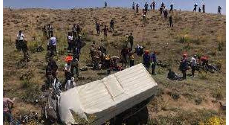Minibus with migrants overturns in Turkey killing 14: report
