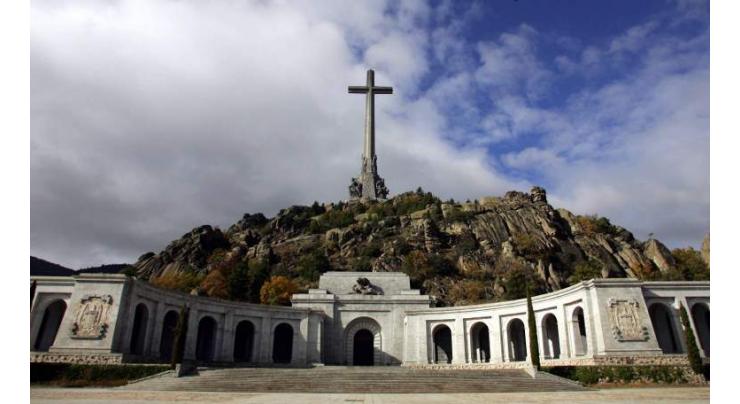 Vatican Disavows Former Nuncio's Comments on Francisco Franco's Exhumation - Press Service