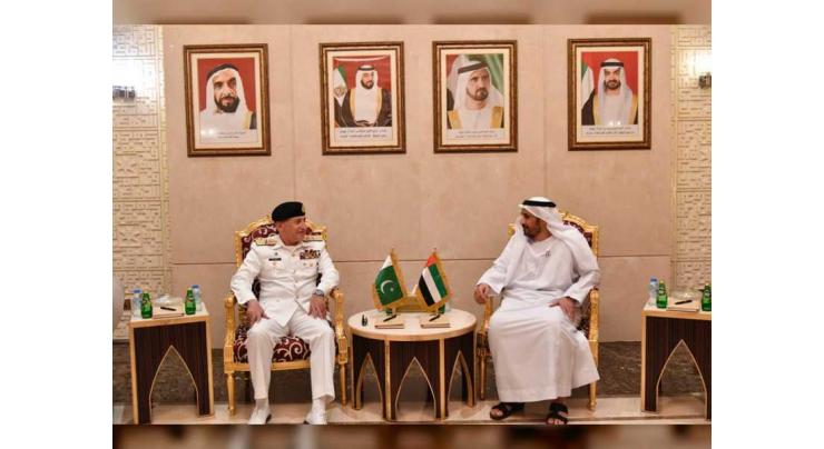 UAE, Pakistan discuss cooperation in defence field