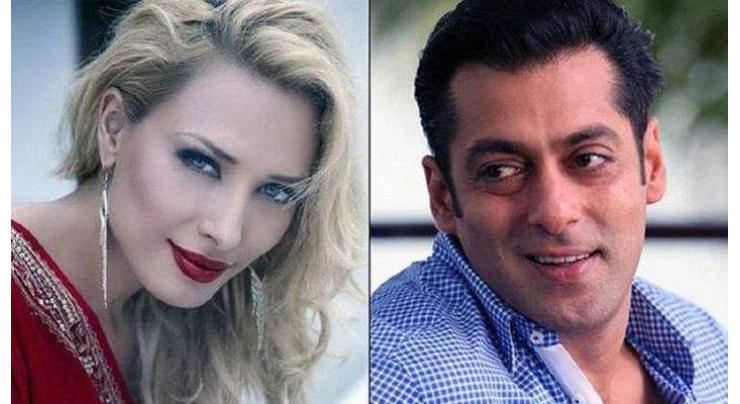 Did Salman Khan gift rumoured girlfriend Iulia Vantur a ring?