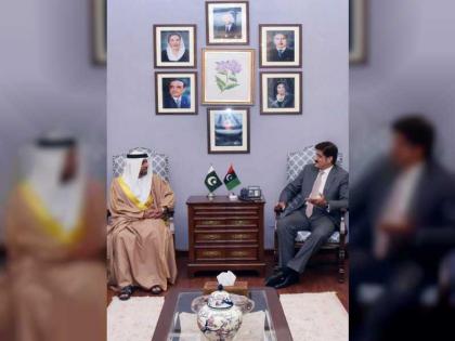 سفير الدولة يستعرض الفرص الإستثمارية في الإمارات أمام المسؤولين الباكستانيين
