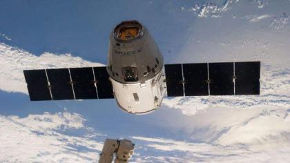 SpaceX Postpones Launch of Dragon Cargo Spacecraft Until Thursday Due to Poor Weather