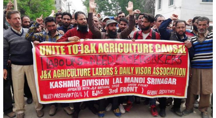 Education Dept's employees stage Kashmir rally
