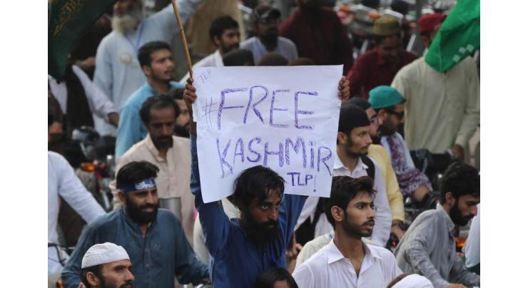 Displaced Kashmiri families protest against Indian brutalities
