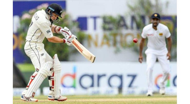 New Zealand set Sri Lanka tough 267 to win first Test

