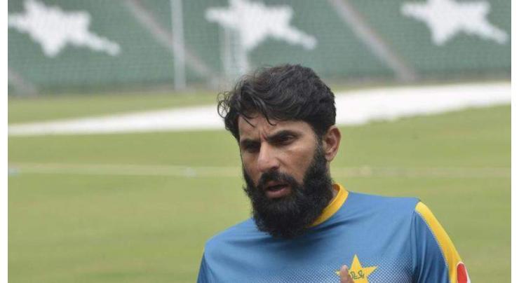 Misbah denies apply for Pak team head coach
