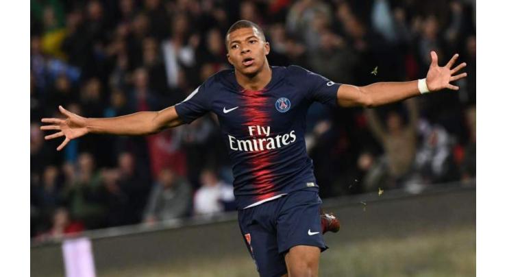 PSG lose Mbappe for a month with hamstring injury, Cavani out for three weeks
