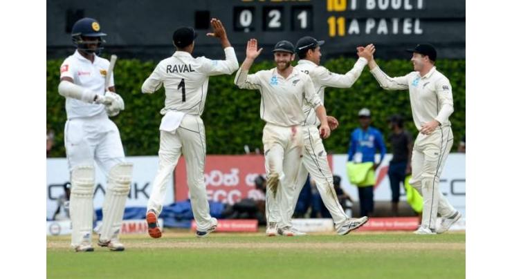 New Zealand thrash Sri Lanka to level series 1-1
