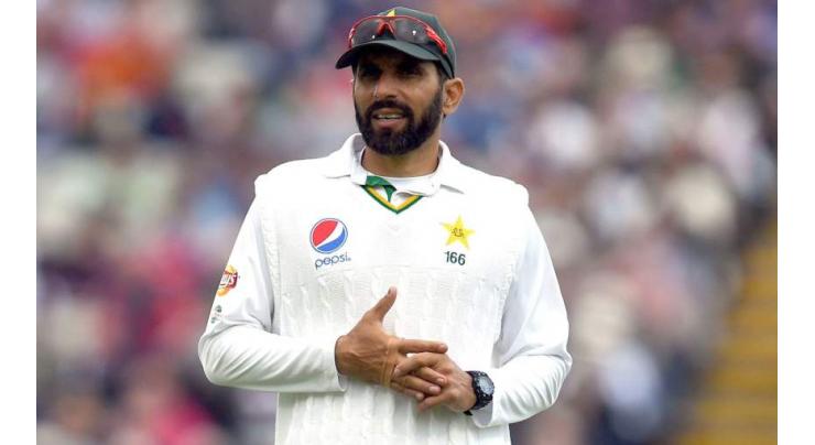 Aaqib concerned over PCB selection criteria, sends Misbah well wishes
