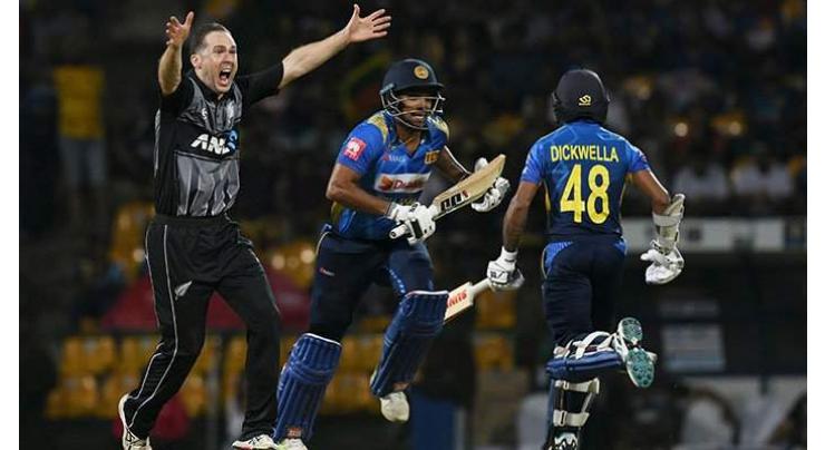 New Zealand check Sri Lanka to 125-8 in third T20
