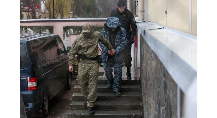 Vans Likely Transporting Ukrainian Servicemen Leave Lefortovo Detention Facility 