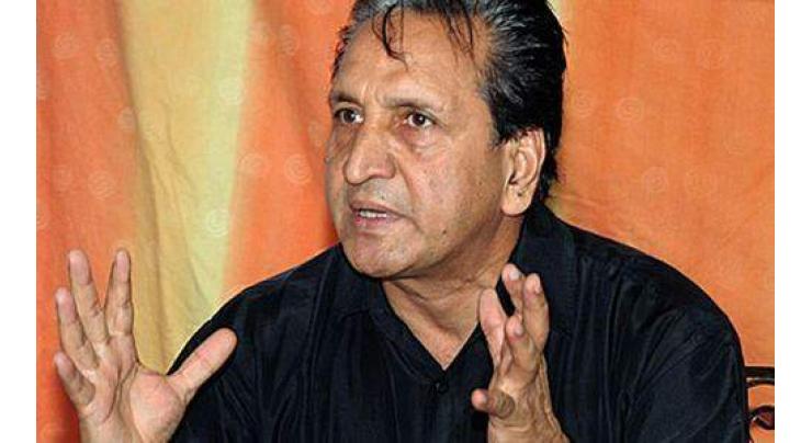 IPC Minister expresses sorrow over demise of legendary cricketer Qadir
