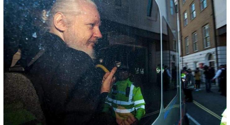 Assange to Stay in Prison Until Extradition Hearing Over 'Absconding' Concerns