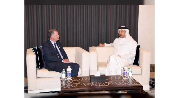 Abdullah bin Zayed receives FCO official