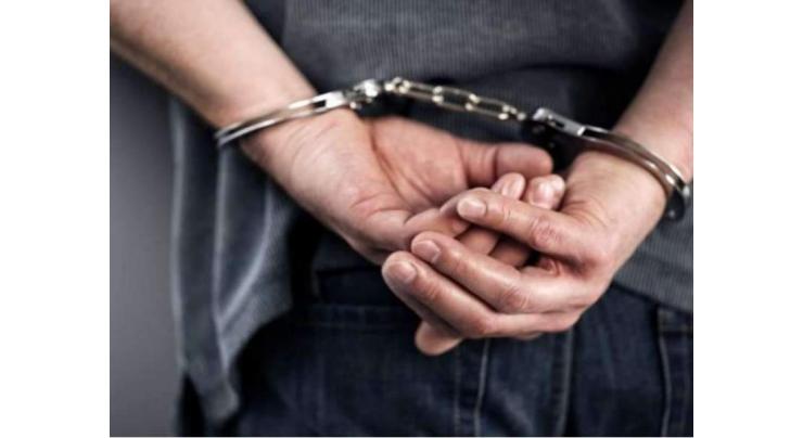 18 kg hashish recovered, smugger arrested in Peshawar
