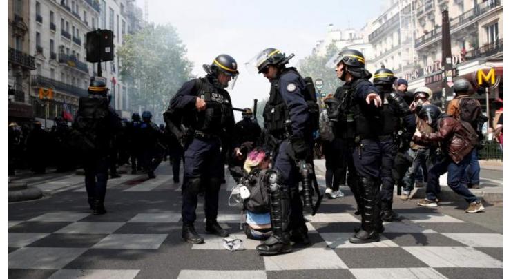 Paris Police Clash With 'Black Bloc' Anarchists at Climate March