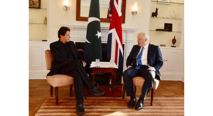 Prime Minister meets UK counterpart; briefs him on HR violations in IOJ&K
