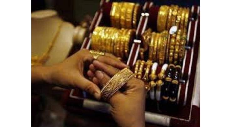 Jewelers demand more incentives for revival of gold industry
