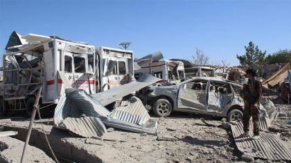 مقتل 39 شخصا و اصابة 140 آخرین اثر تفجیر انتحاري في اقلیم زابل بجمھوریة أفغانستان الاسلامیة
