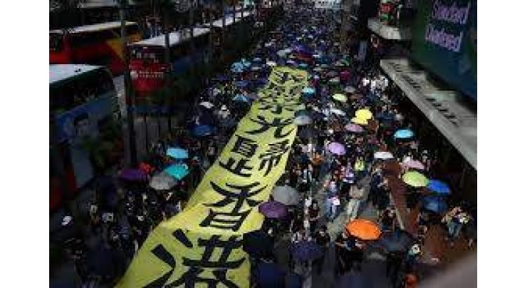 Hong Kong Subway to Remain Closed Saturday Amid Protests Against Ban on Masks