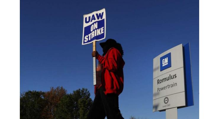GM workers struggle with daily expenses as long strike continues
