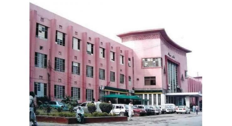 Doctors strike: patients face difficulty at Nishtar Hospital Multan
